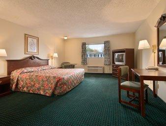 Hotel Super 8 By Wyndham Clinton Extérieur photo